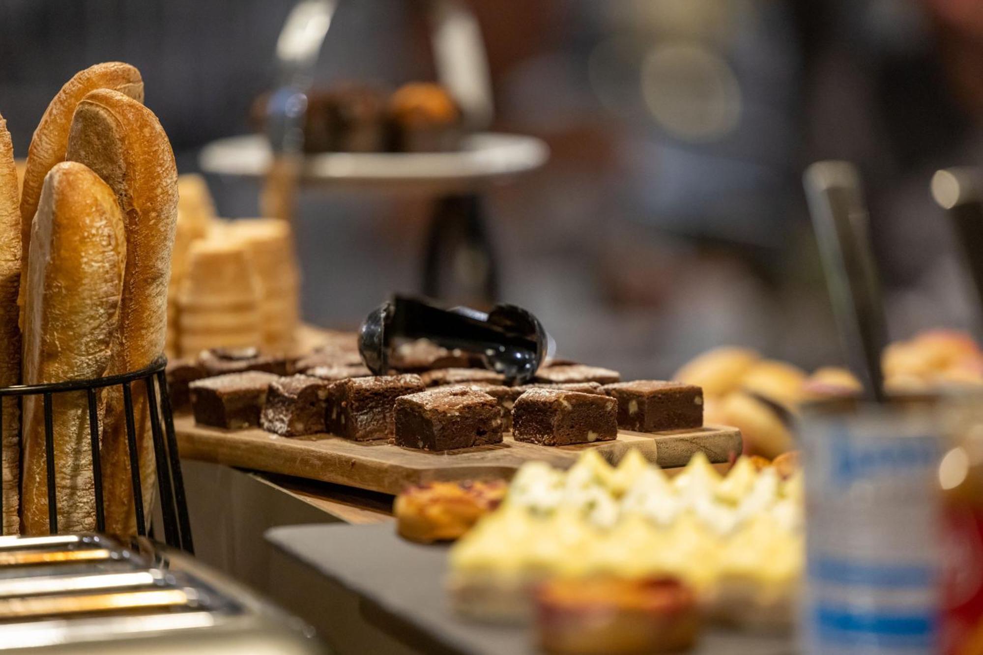 Ac Hotel By Marriott Marseille Prado Velodrome Екстер'єр фото