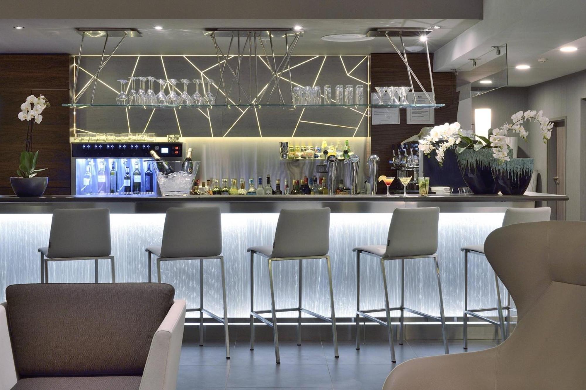 Ac Hotel By Marriott Marseille Prado Velodrome Екстер'єр фото