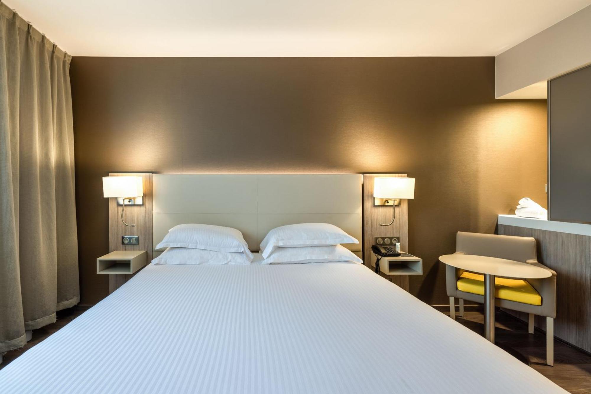 Ac Hotel By Marriott Marseille Prado Velodrome Екстер'єр фото