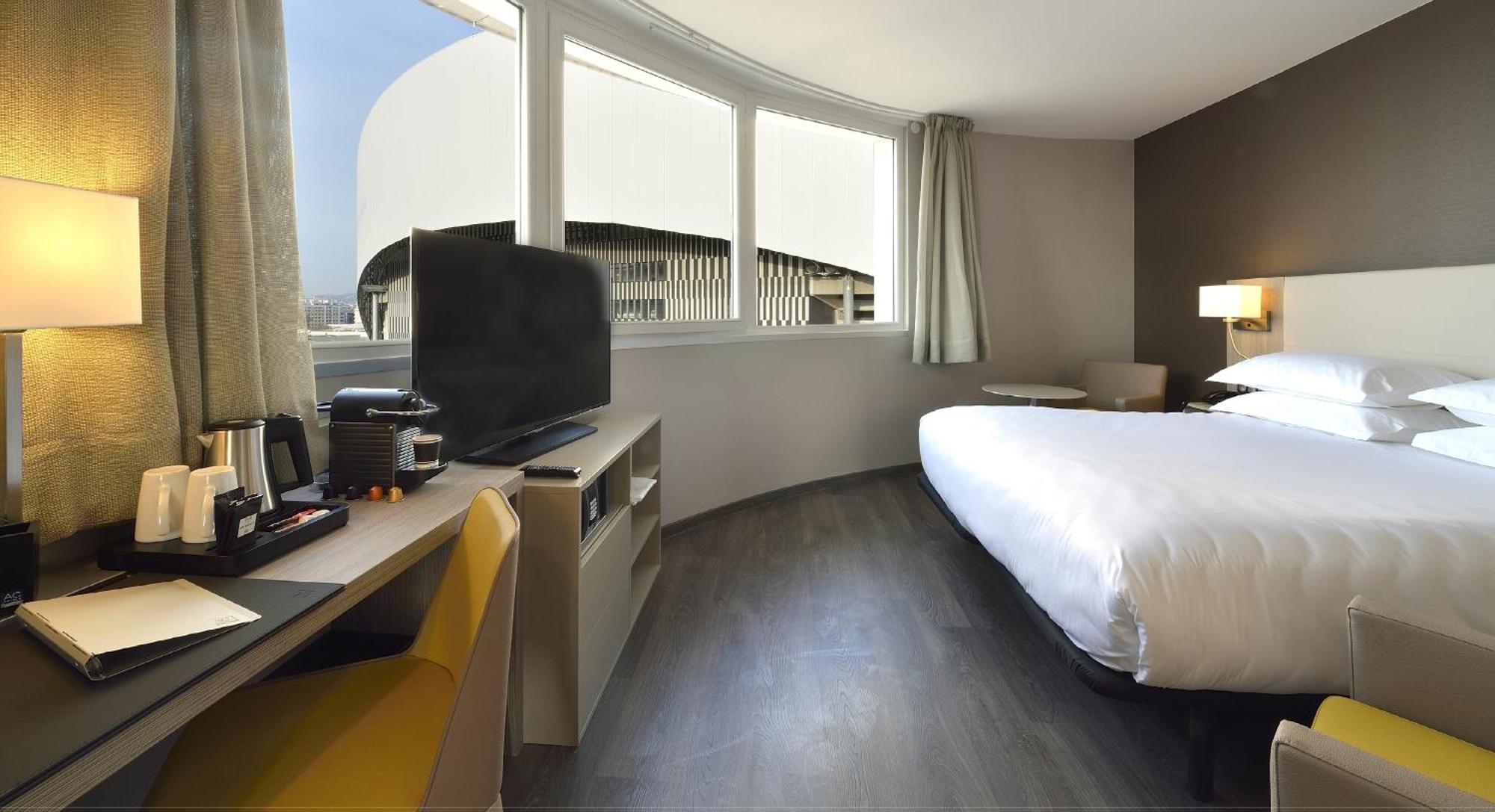 Ac Hotel By Marriott Marseille Prado Velodrome Екстер'єр фото